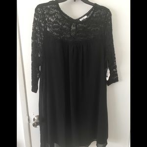 NWT 1X BLACK AUW LACE TUNIC
